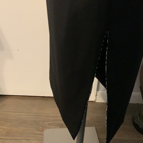 Very nice  3 pieces suit size 8p used once - Picture 4 of 6